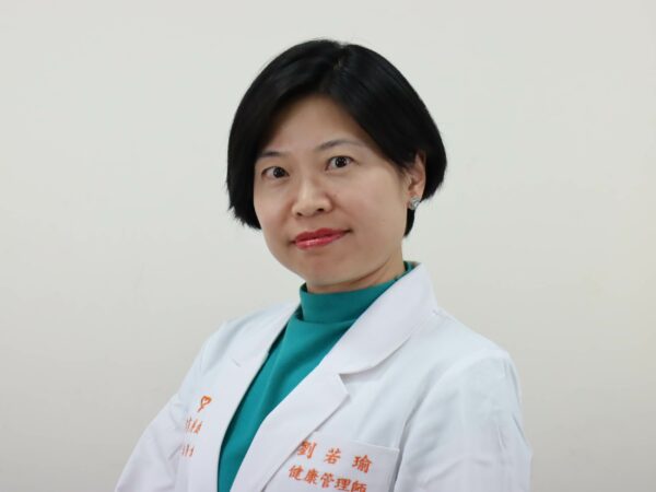 251209白袍_劉若瑜