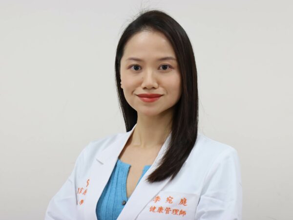 251209白袍_李宛庭