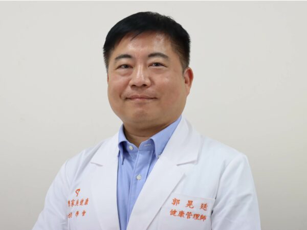 251209白袍_郭晃廷