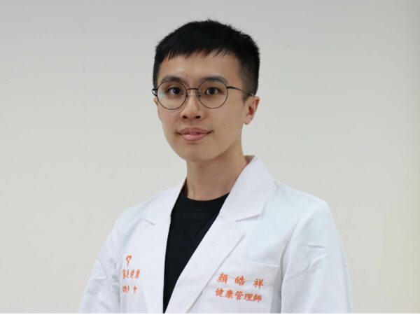 251209白袍_顏皓祥