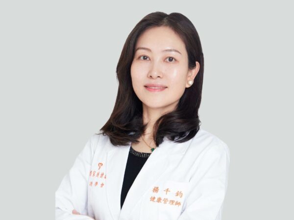 251209白袍基底_楊千鈞