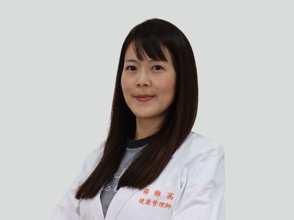 260725期 白袍_楊雅茜
