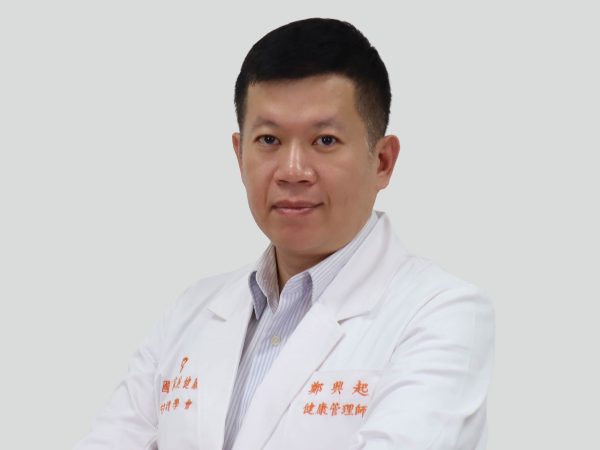 260725期 白袍_鄭興起